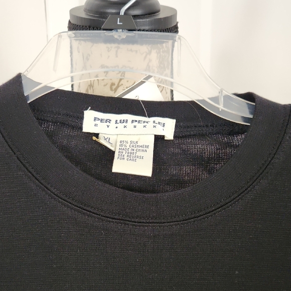 Black Long Sleeve Sweater - Picture 3 of 5